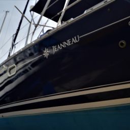Jeanneau-exterior-wrapping- yachwrapping.gr (Demo)